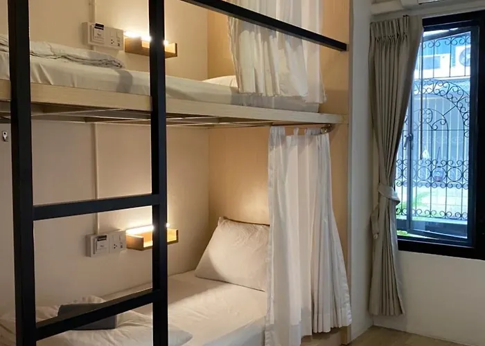 Monomer Hostel Bangkok